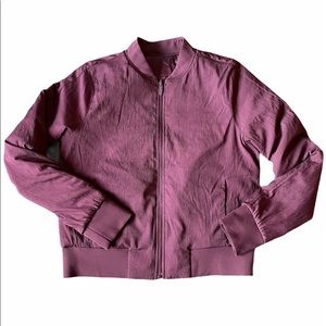 Lululemon Reversible Non Stop Bomber size 8 Merlot